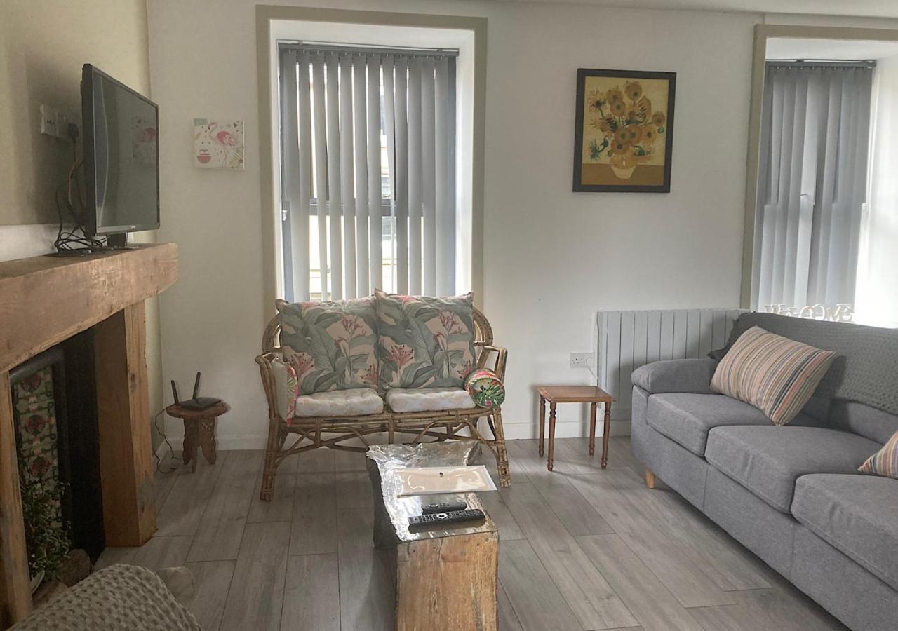 Kilaturley House Apartment Суинфорд Екстериор снимка